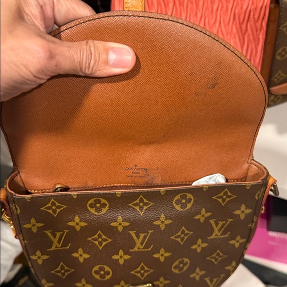 Louis Vuitton Monogram Crossbody Bag with replacement crossbody strap - Picture 6 of 8